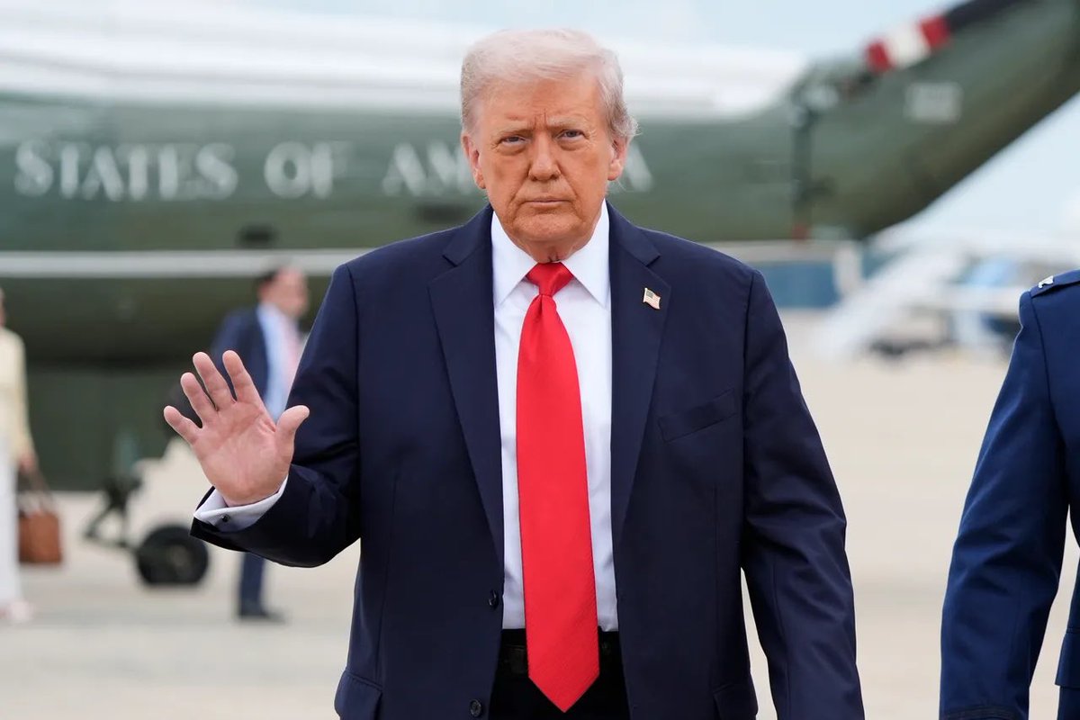 SaudiNews50's tweet photo. النص الكامل لتصريحات ترمب قبل قليل بشأن مهلة إيران:

حضارةٌ كاملة ستموت الليلة، ولن تعود أبدًا. لا أريد أن يحدث ذلك، لكنه على الأرجح سيحدث. ومع ذلك، الآن بعد أن أصبح لدينا تغيير كامل وشامل للنظام، حيث تسود عقول مختلفة وأكثر ذكاءً وأقل تطرفًا، ربما يحدث شيء ثوري مذهل… من يدري؟ سنكتشف الليلة - إحدى أهم اللحظات في التاريخ الطويل والمعقد للعالم. 47 عامًا من الابتزاز والفساد والموت ستنتهي أخيرًا.

-