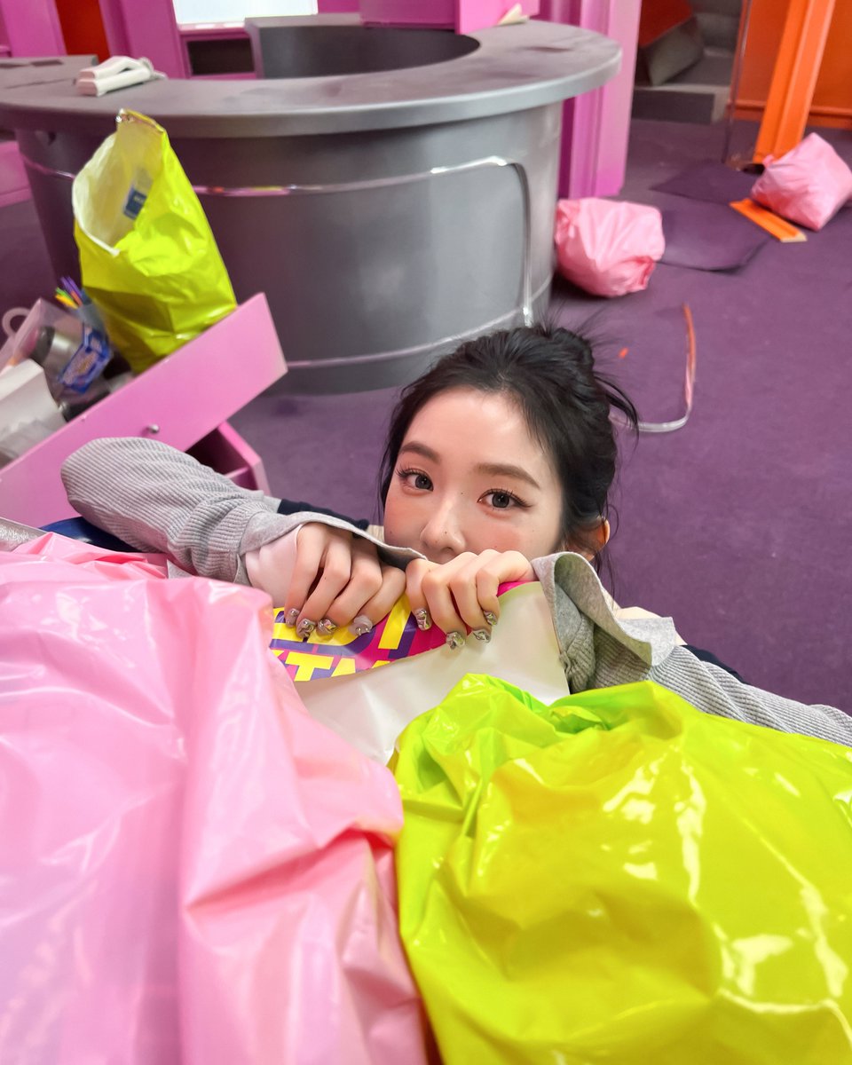 Red Velvet tweet media