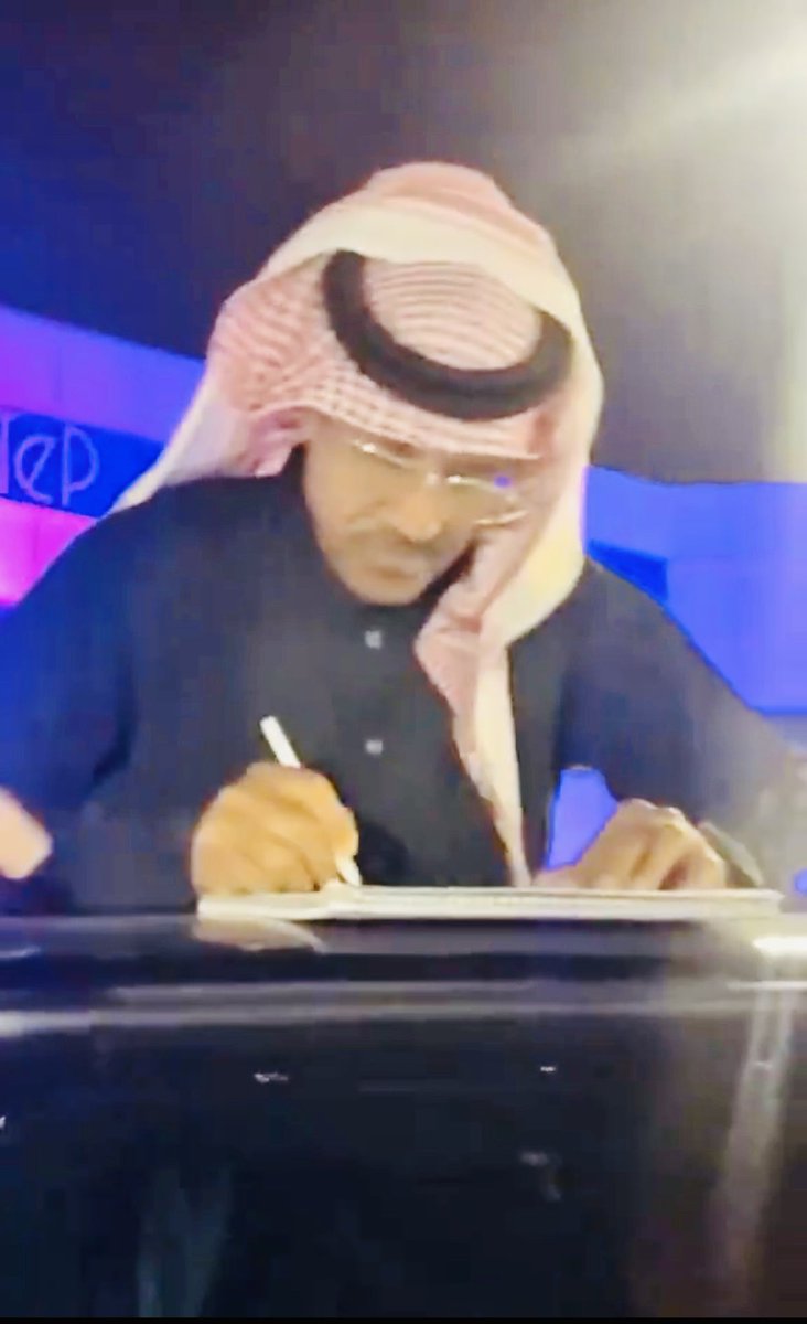 محمد بكور tweet media