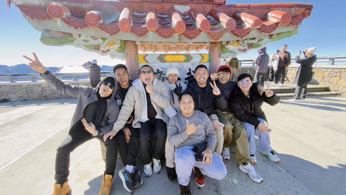 najdz14's tweet photo. kulitan kahit san mapunta hahahaha 😂📍🚶🏻🥶🤳🏼🏔️🧣 https://t.co/jncvCE33Jr