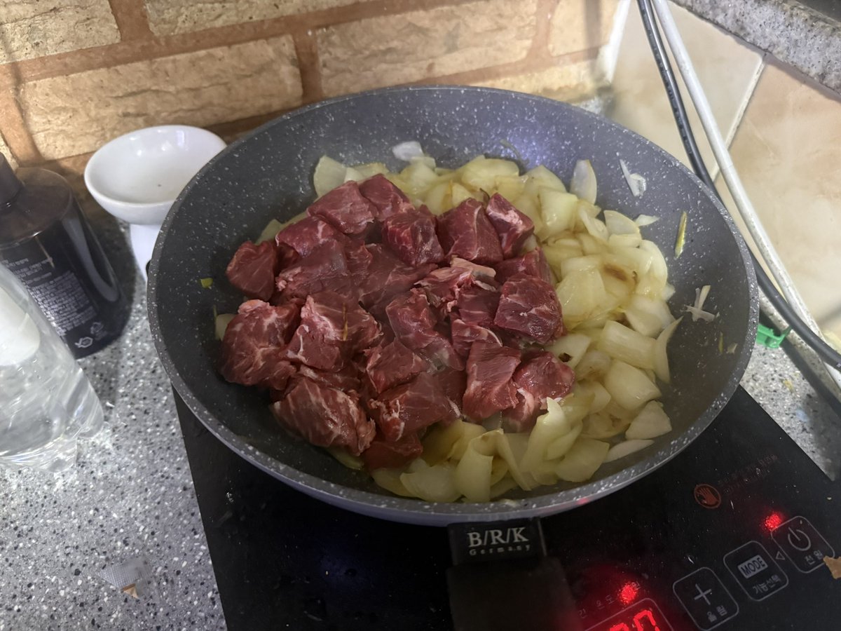 송아지 tweet media