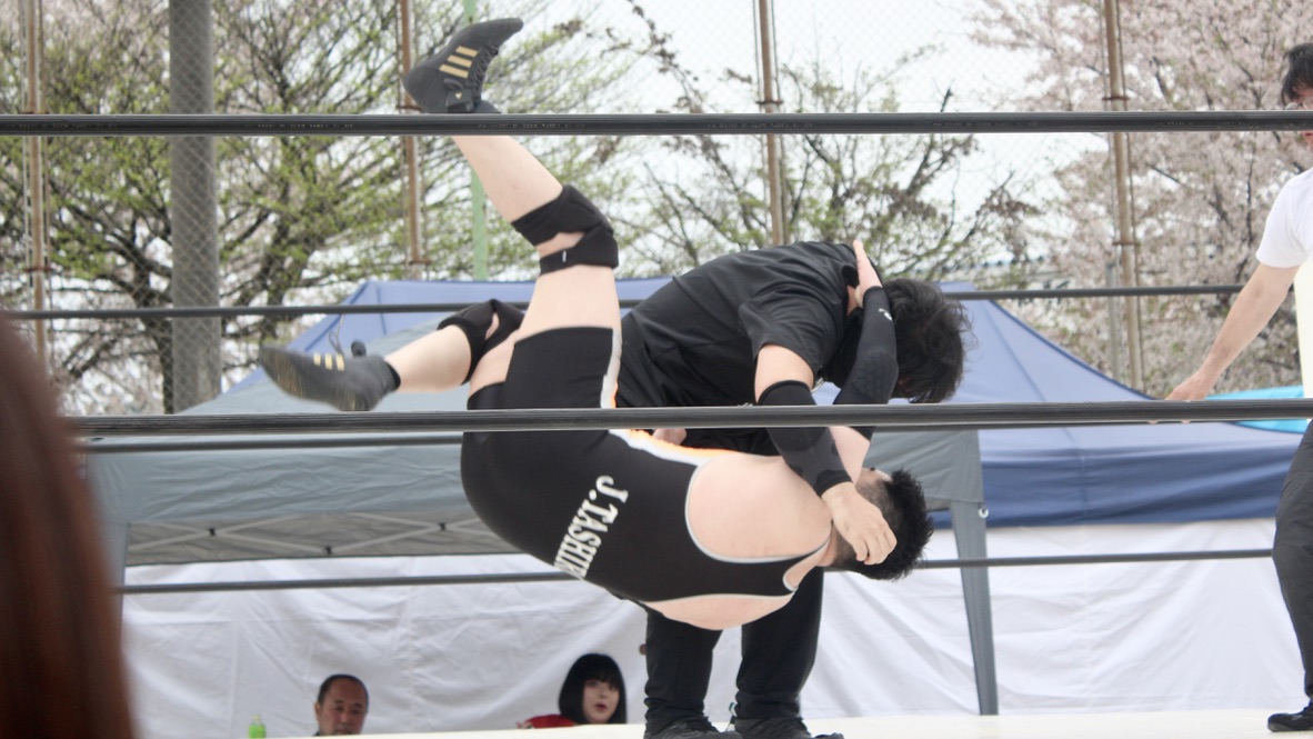 K❤️🔥4.26hotシュシュ北沢🩵🤍❤️ tweet media