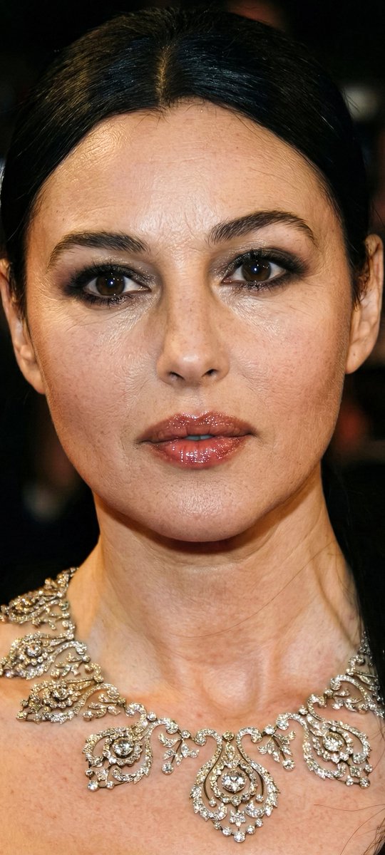 UHQ_TWEETS's tweet photo. Monica Bellucci 😍 https://t.co/GHQ2PBfeOi