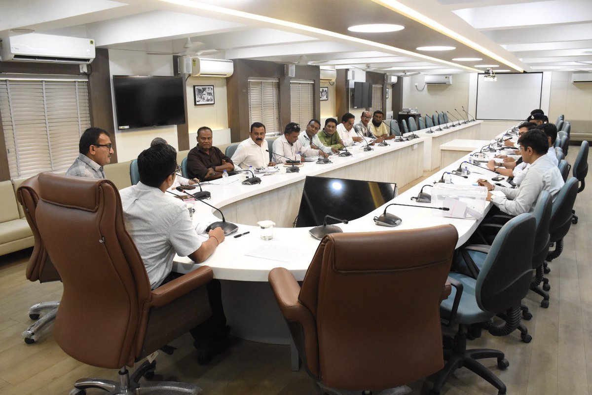 Collector & DM Banaskantha tweet media