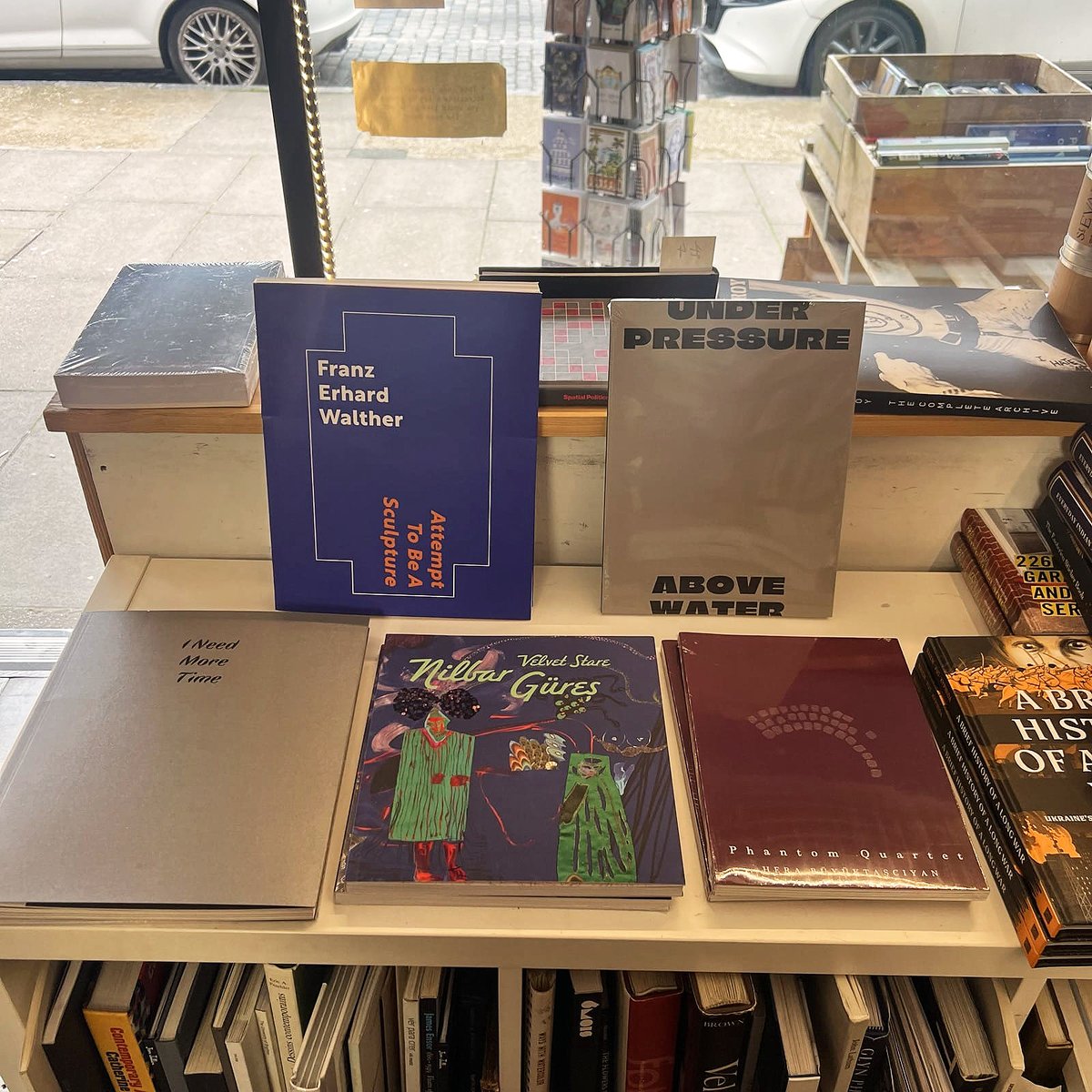 arteristanbul's tweet photo. 📚 Arter Yayınları için Londra’da bir adres: 400 Kingsland Road, London E8 4AA

İki kez Londra’da yılın kitabevi ödülünü almış, kendi yayınları da olan, düzenli etkinlik programı düzenleyen, Doğu Yakası’nın sevilen bağımsız kitabevi Burley Fisher Books (@BurleyFisher) artık Arter kitaplarından bir seçkiye de raflarında yer veriyor. 📖

📚 A London address for Arter Publications: 400 Kingsland Road, London E8 4AA

A selection of Arter Publications is now available at Burley Fisher Books, a much-loved independent bookshop in East London, twice awarded London Bookshop of the Year, with its own publishing programme and a regular events schedule. 📙

🔗 Detaylı bilgi için | For detailed information: https://t.co/dmunF6rCbH

#arteryayınları #arterpublications #burleyfisherbooks