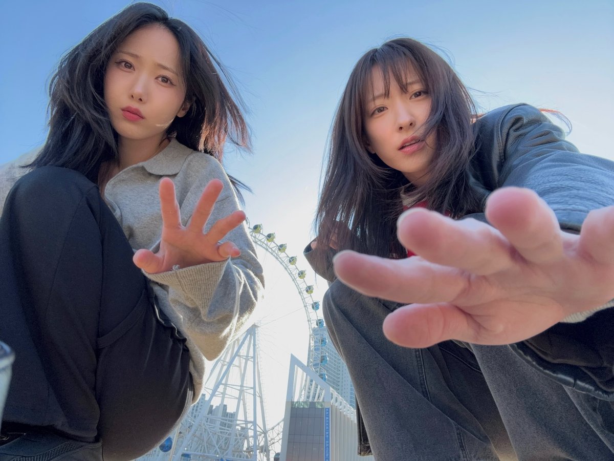 GFS_backup's tweet photo. [PIC] 260407 - WJSN Eunseo (eeunseo._.v) ig post with SinB

👩I quite like you

#GFRIEND #VIVIZ #SINB @VIVIZ_official https://t.co/SoRtBbRWO7