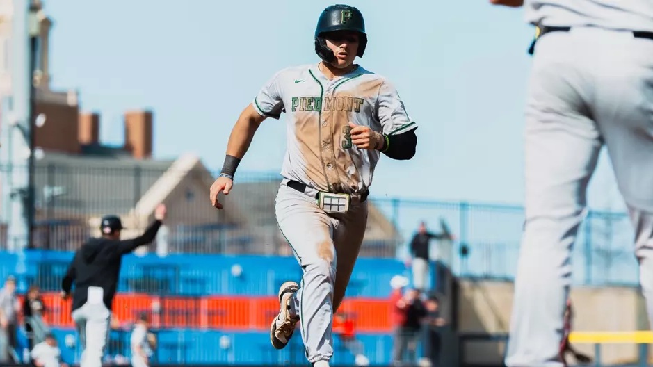 d3baseball's tweet image. 📷
Denison remains at the top of the @d3baseball  @NCBWA Top 25 this week. They are followed by Lynchburg, Johns Hopkins, Salve Regina and Shenandoah. New are Piedmont and Mary Washington as Region 6 dominates the Top 25 with 7 teams. d3baseball.com/top25/2026/202… #d3baseball