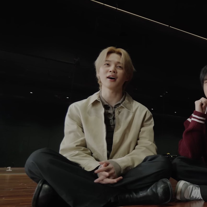 jimin updates 𝙟𝙢𝙩 tweet media