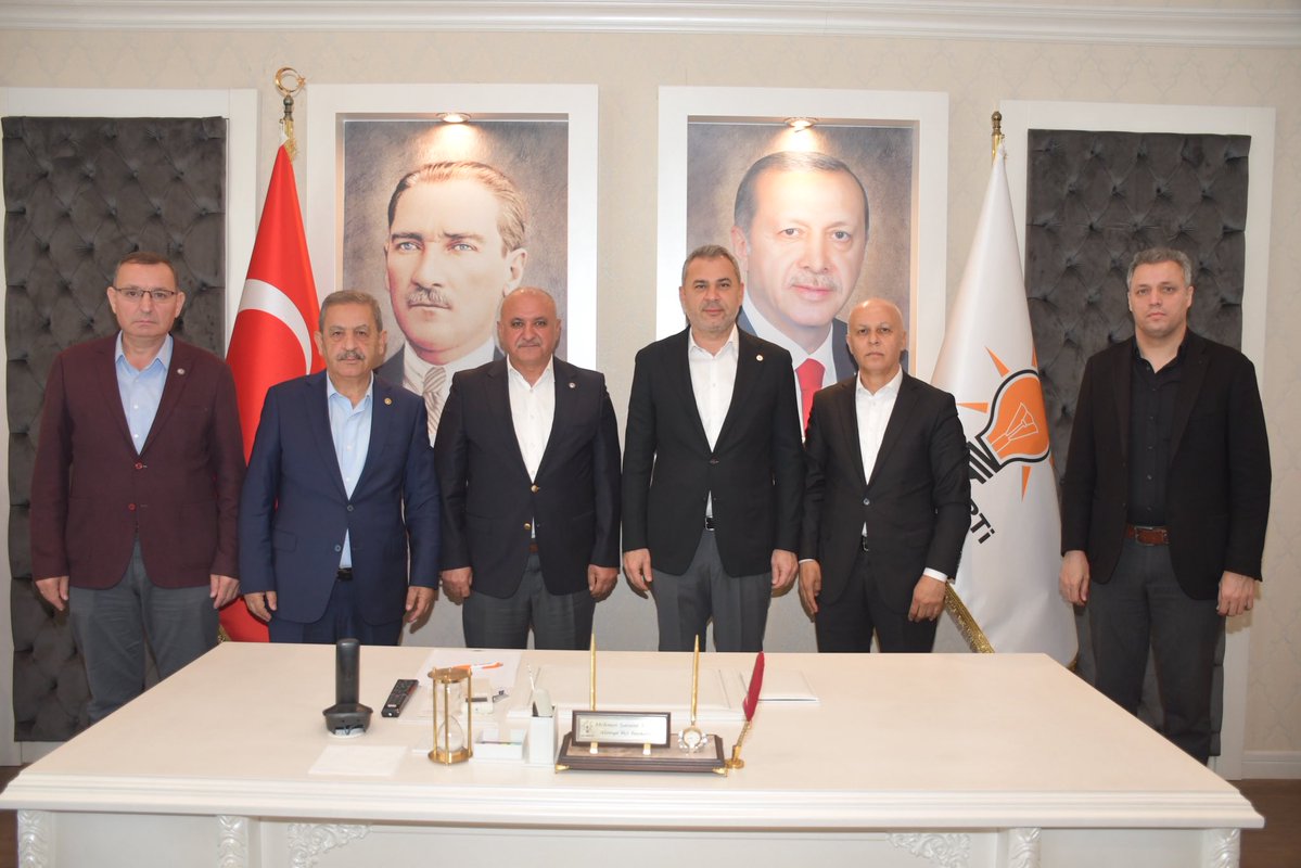 Akpartialanya07 tweet media