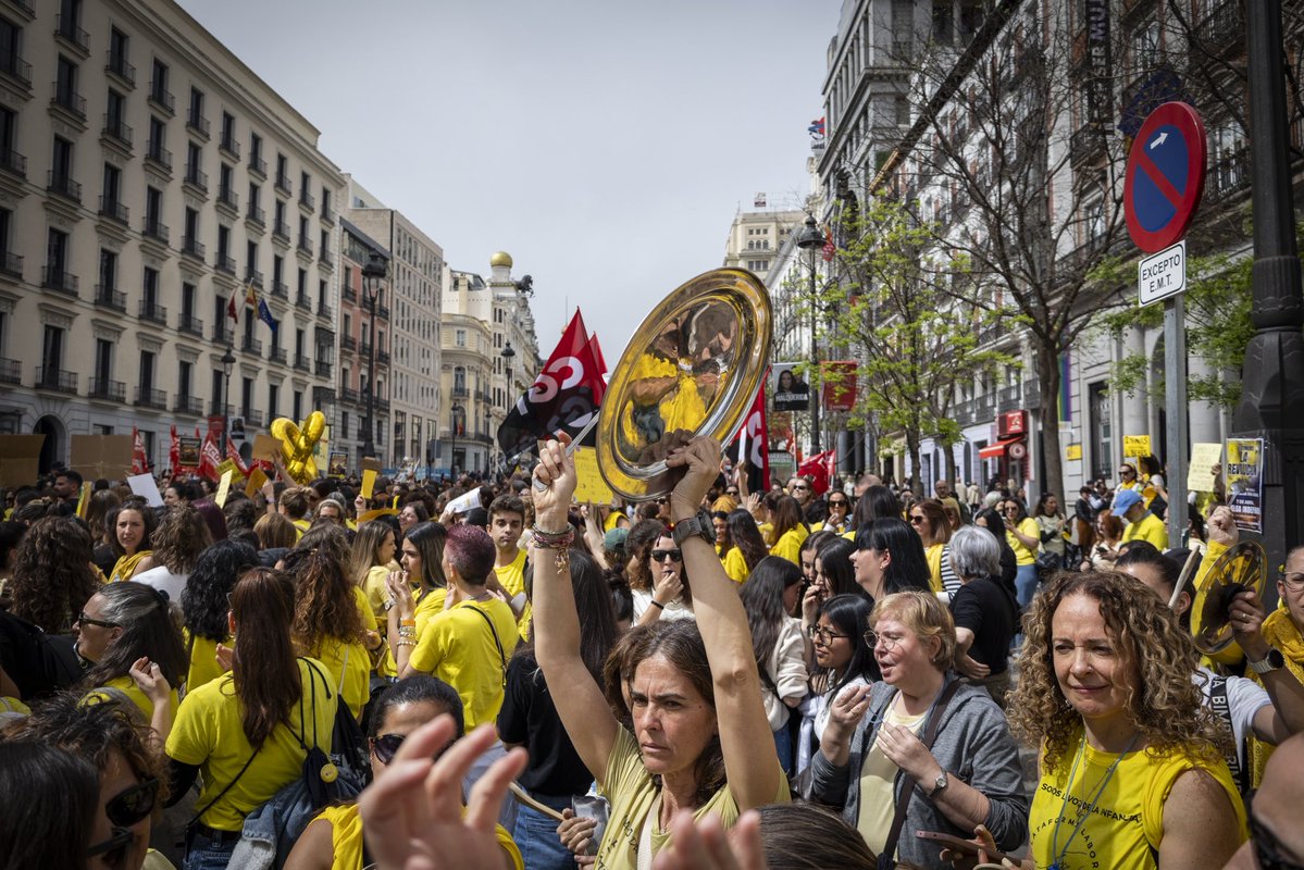 Manuela Bergerot tweet media