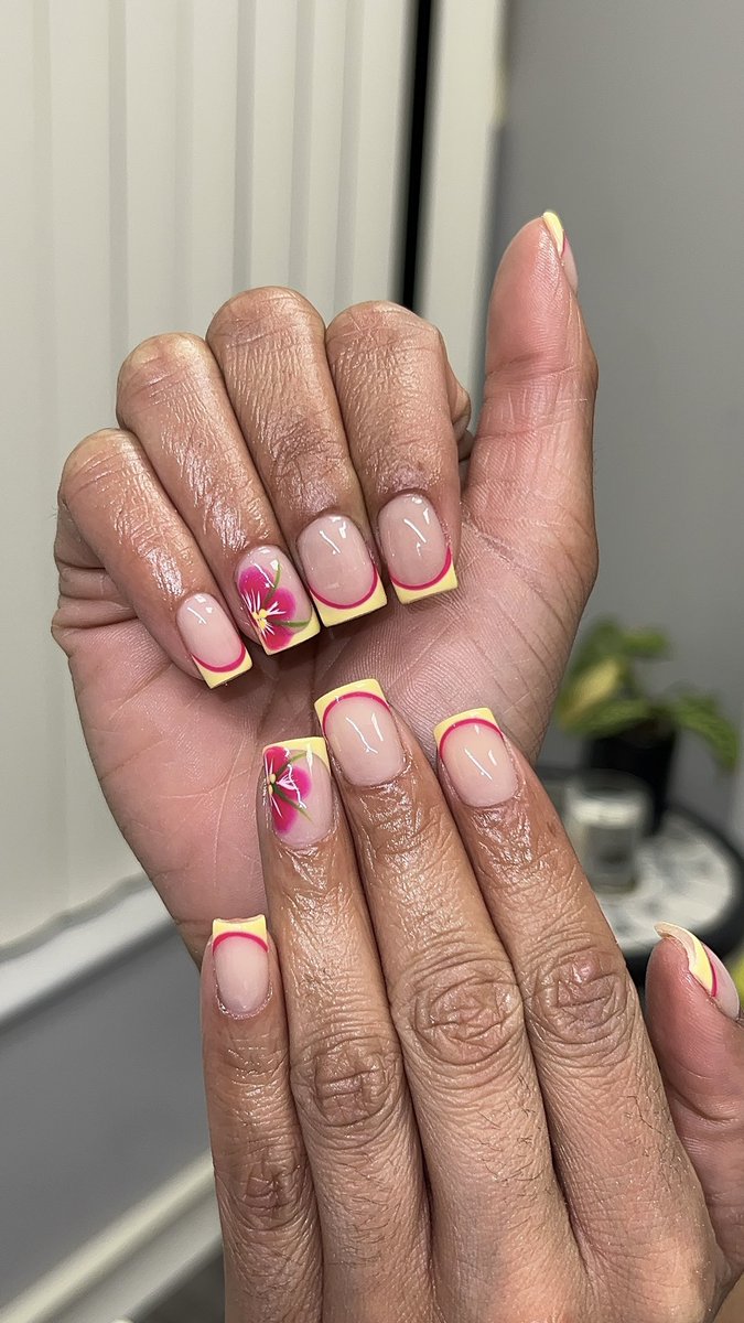 _Dee_tiny_'s tweet photo. So ready for spring 💅🏾🥰🌸 https://t.co/YDszYp2n83