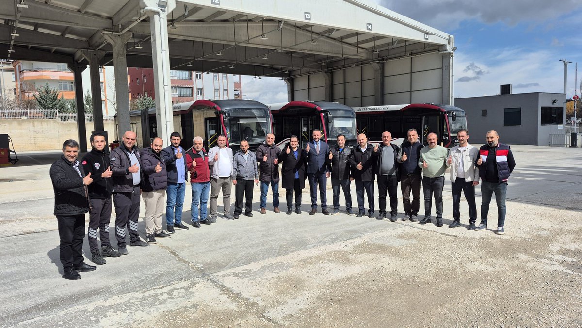 hizmetiselazig's tweet photo. Bu süreçte emeğin yanında duran, yapıcı yaklaşımıyla önemli katkılar sunan Elazığ Belediye Başkanımız @sahin_serifoglu ’na gönülden teşekkür ediyoruz. https://t.co/CKRizRsuyv
