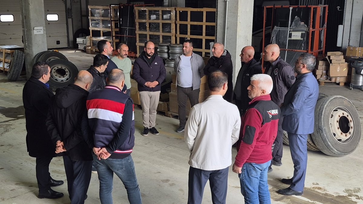 hizmetiselazig's tweet photo. Bu süreçte emeğin yanında duran, yapıcı yaklaşımıyla önemli katkılar sunan Elazığ Belediye Başkanımız @sahin_serifoglu ’na gönülden teşekkür ediyoruz. https://t.co/CKRizRsuyv