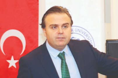 Conflict tweet media