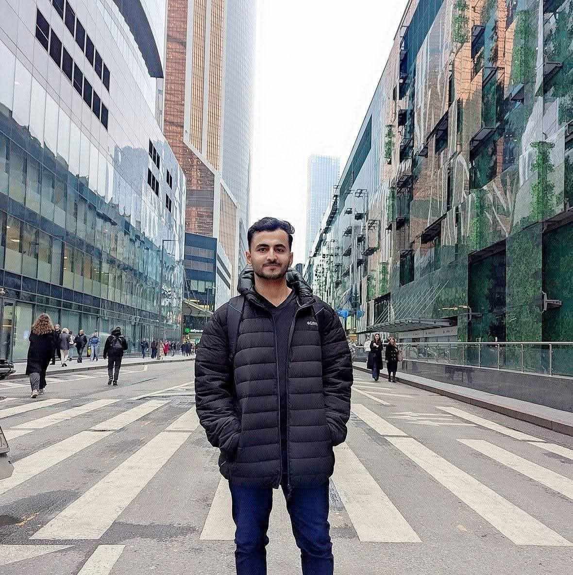 Pakistani student Shahnawaz, son of Abdul Rasheed Rakhshani, studying at the Higher School of Economics, National Research University in Moscow, has been missing since March 22 and has not contacted his family.

I urge my followers to share this message to help locate him. The