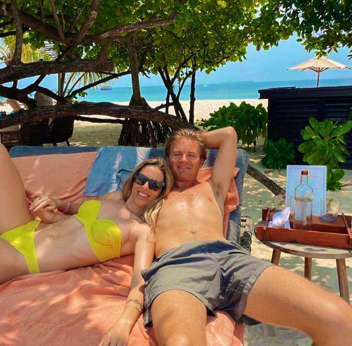 you are the knife i turn inside myself🌙 tweet media