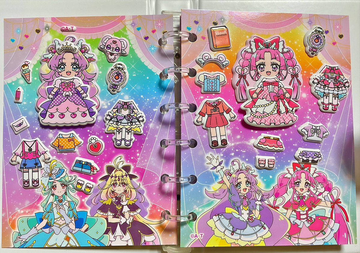 名探偵プリキュアのシール帳を少し前に入手したので着せ替えシールで 