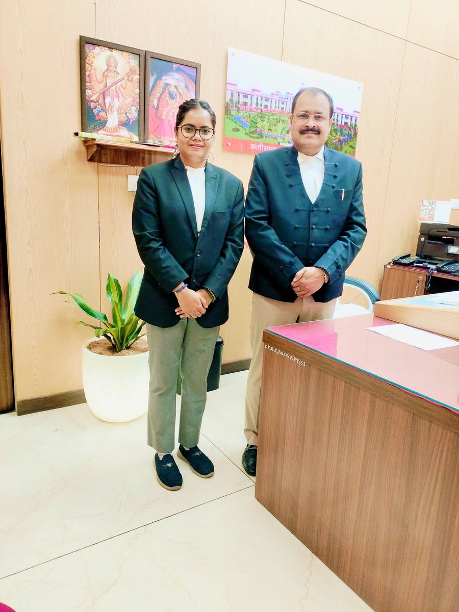 Seemanitya14's tweet photo. Superannuation of Hon'ble Justice MR.Arvind Kumar Verma Sir
🙏🏻😊🎉
@BholaBachcha @ipsvijrk @Jitende32042475 @sonmonib5 @IpsDangi https://t.co/mSdZsfITPO