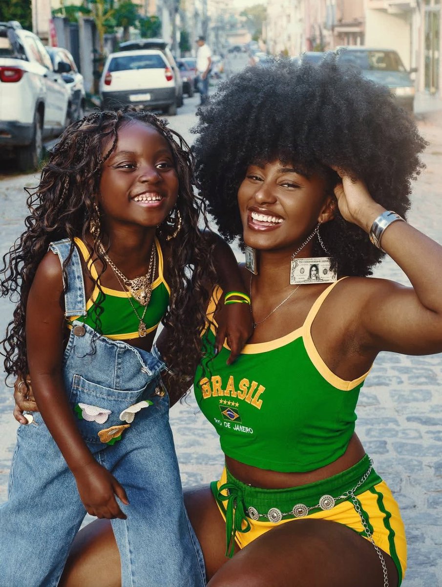 nat❤️ tweet media