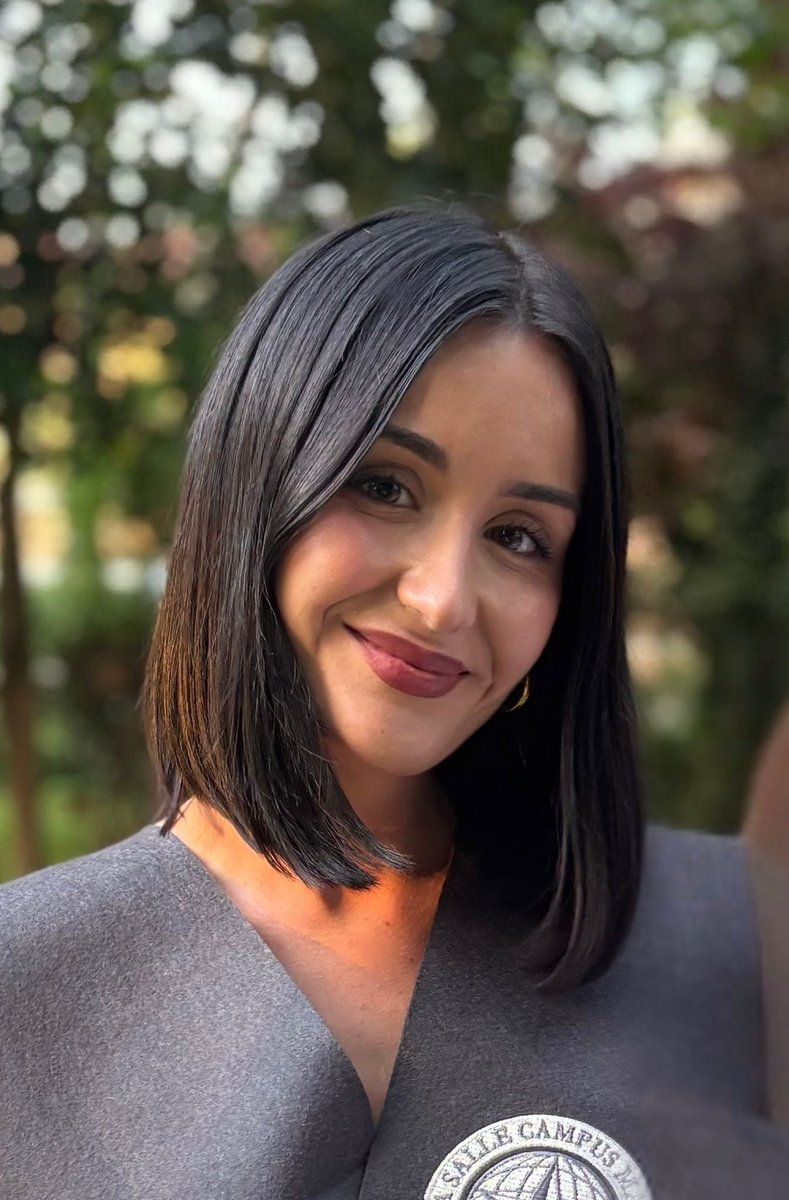 🏆 ¡Orgullo absoluto!
Nuestra exalumna María Azucena López Garrigós ha sido premiada por el Colegio Profesional de Terapeutas Ocupacionales de la Comunidad de Madrid al mejor TFM: “¿Y si imaginarlo fuera el camino para volver a lograrlo? Imaginería motora.
¡Enhorabuena! 👏