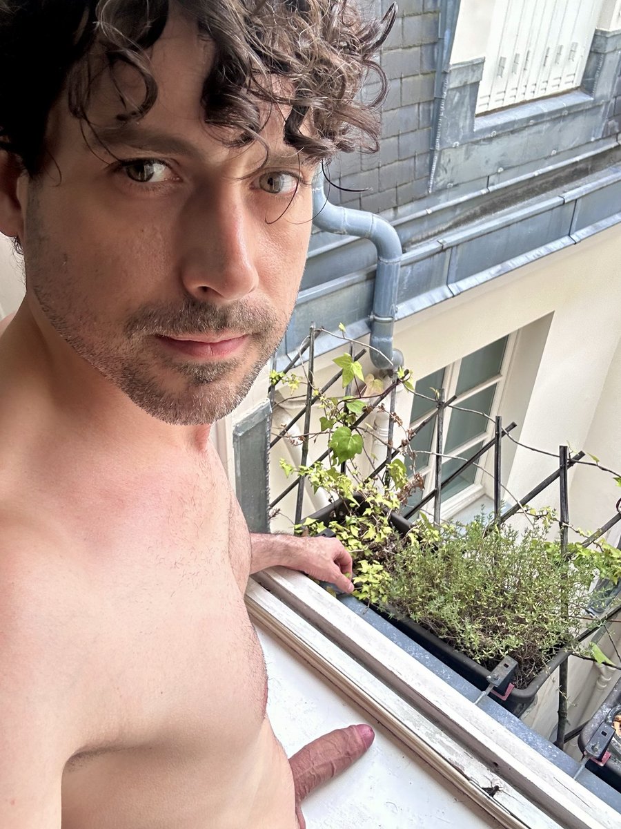 MecDeParis2 tweet media