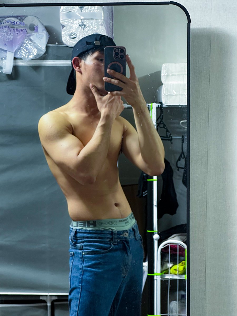 Biluisland King🇲🇲🇰🇷(ယုန်မိစ္ဆာကောင်) tweet media