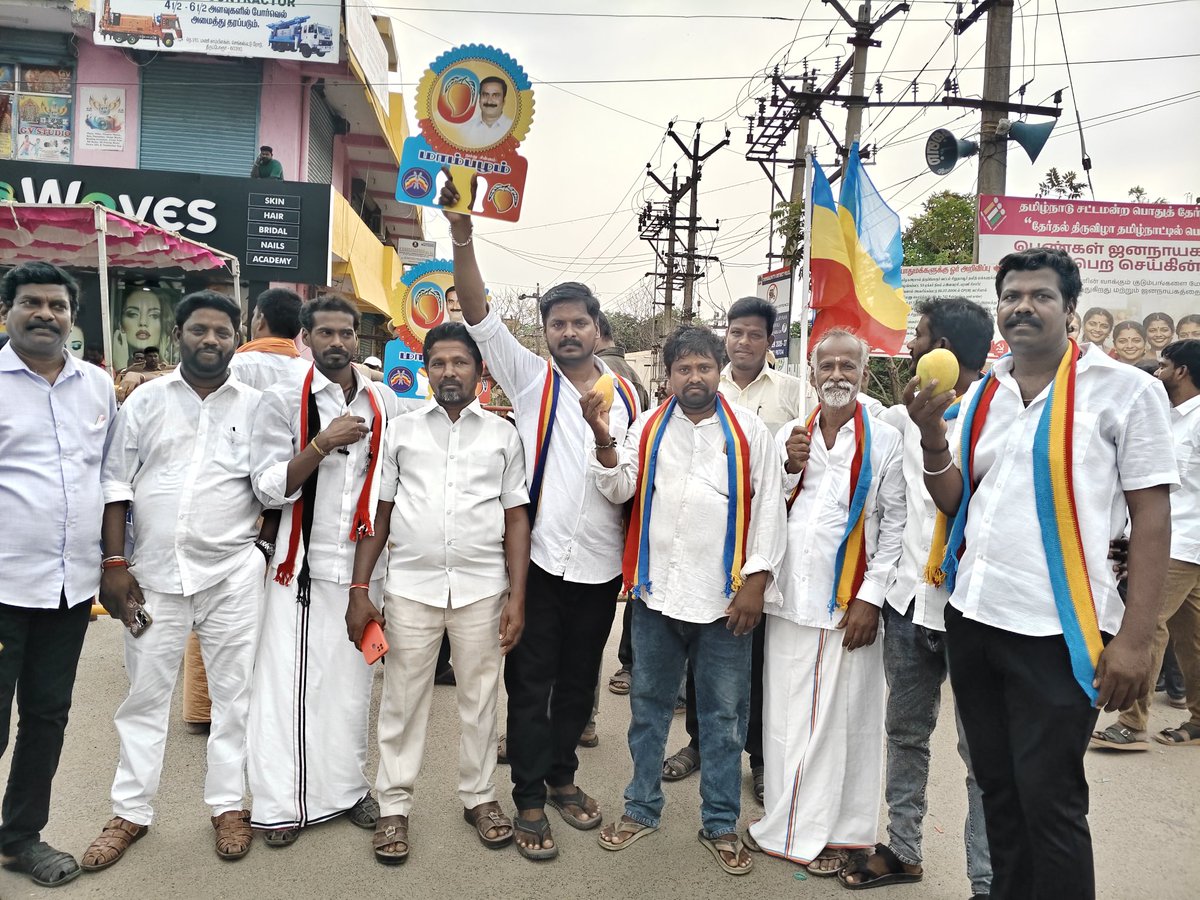 VipVeeraOfcl's tweet image. நேற்று தேசிய ஜனநாயகக் கூட்டணி சார்பில் திருப்போரூர் சட்டமன்ற தொகுதியில் போட்டியிடும் பாமக வேட்பாளர் வழக்கறிஞர் @PMKAdvocateBalu அவர்கள் வேட்புமனு தாக்கல் செய்தபோது 💐💐💐💐#Vote4PMK #NDA  #NDAalliance #VoteForBalu #VoteForMango