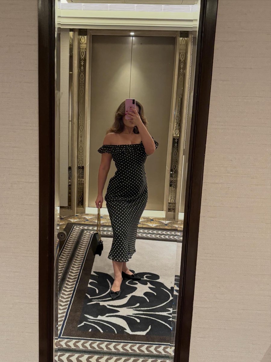 Mia Sarah tweet media