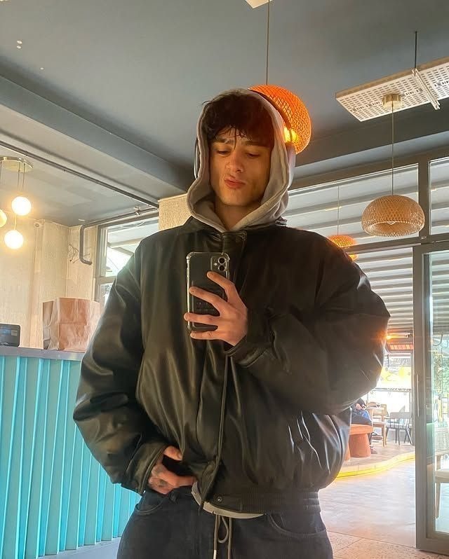 Woodsy Corner. tweet media