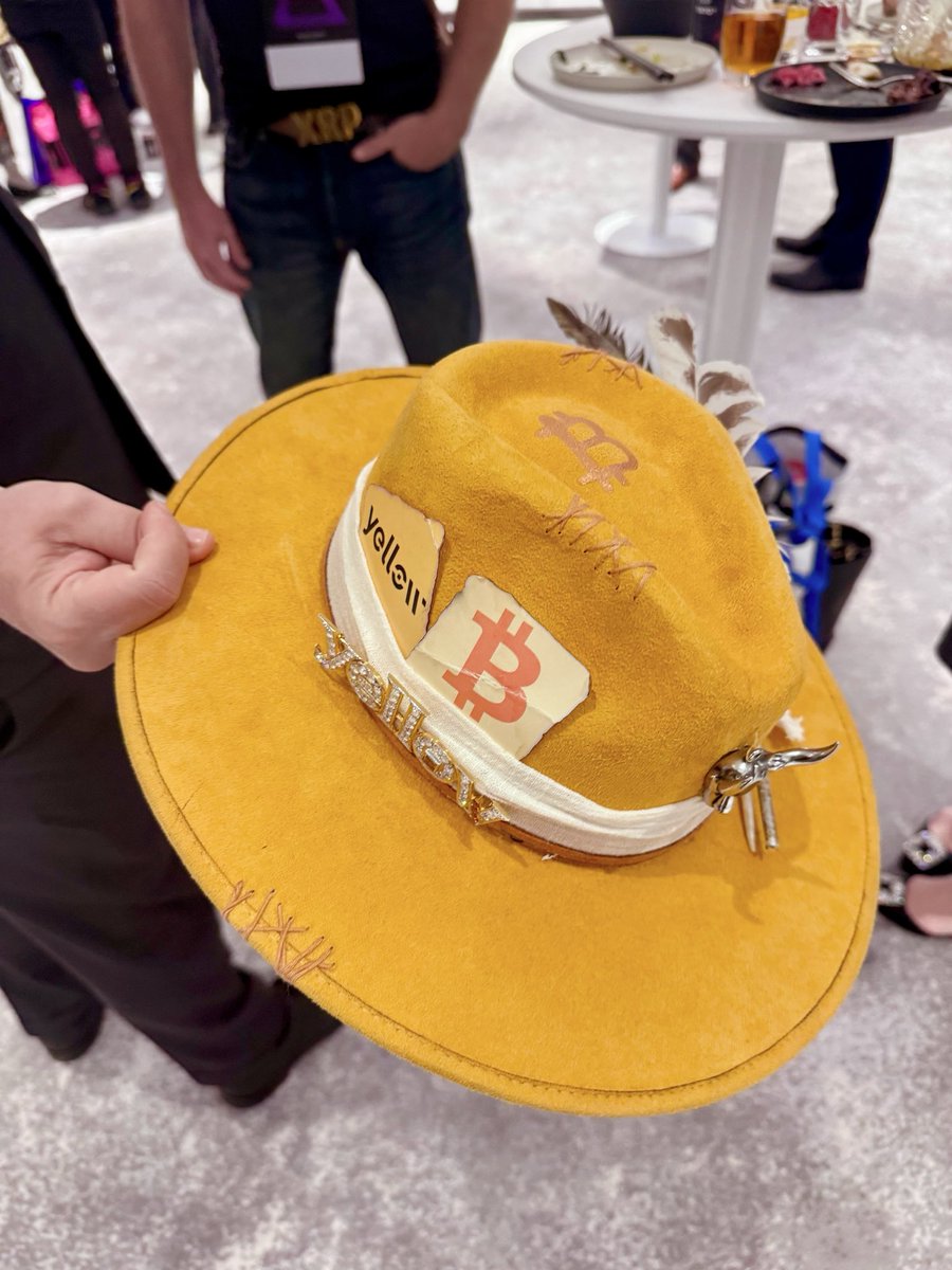 Moonchaser ☀️🪝 tweet media