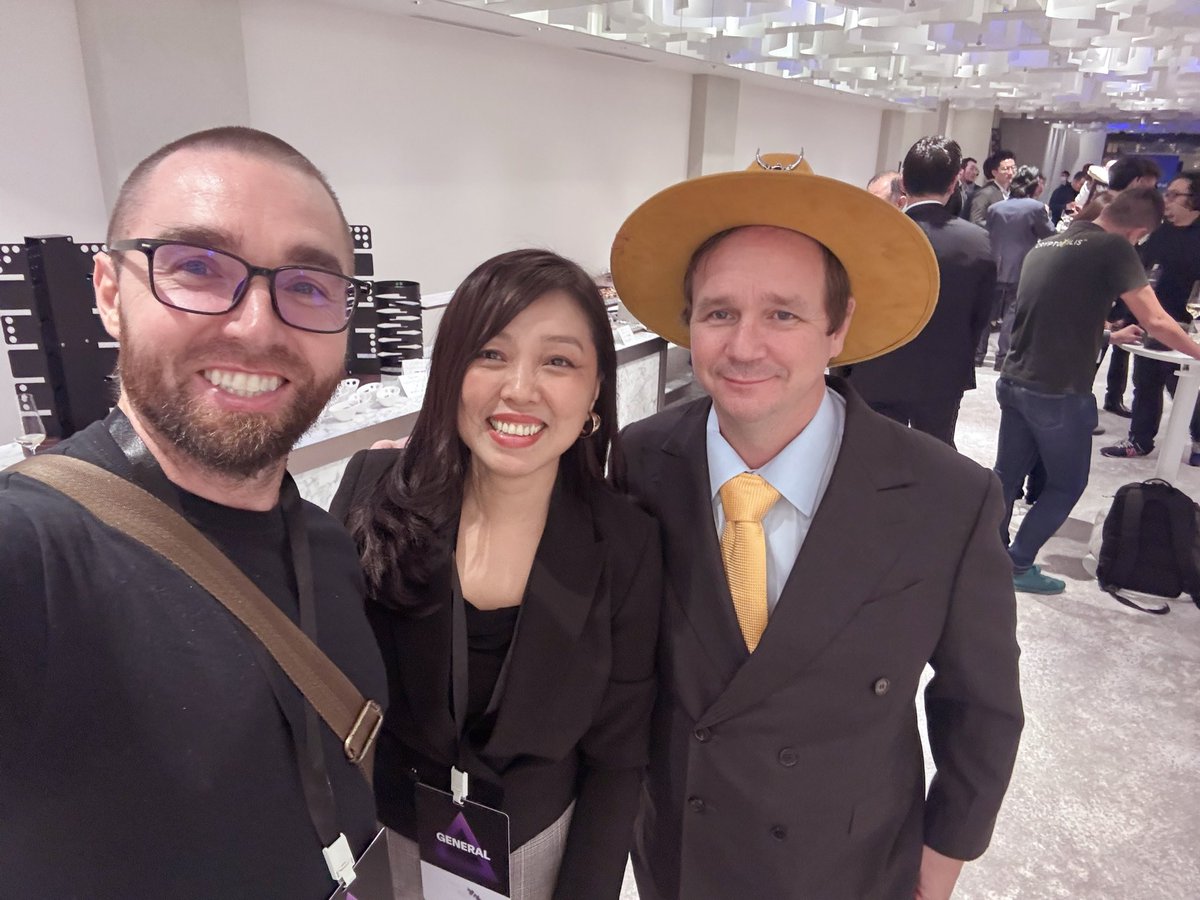 Moonchaser ☀️🪝 tweet media