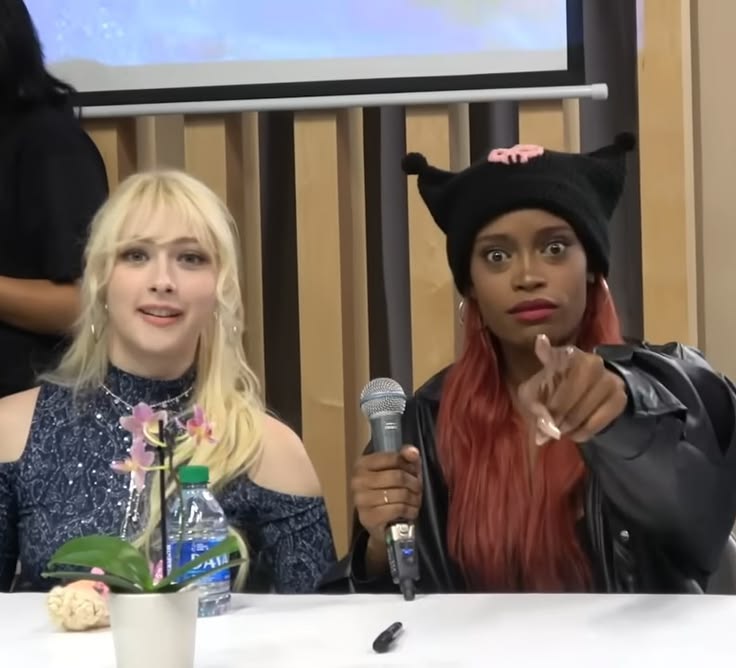 LuminaLondon WANTS DR MUSIC TO BURN tweet media