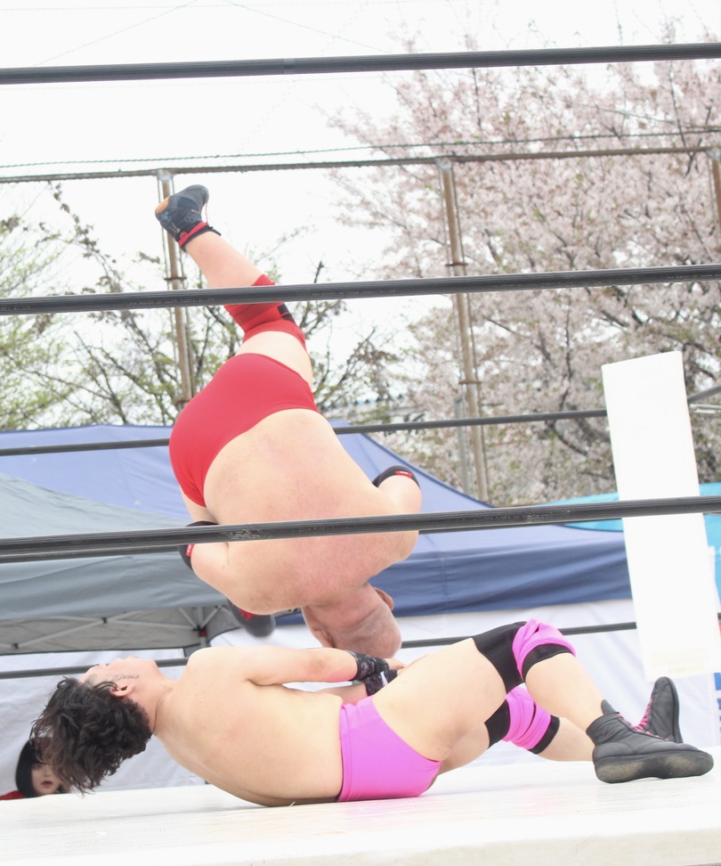 K❤️🔥4.26hotシュシュ北沢🩵🤍❤️ tweet media