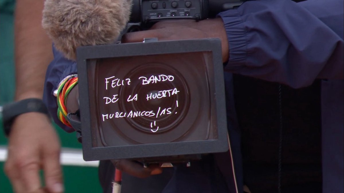 Tú imagínate ser monegasco y ver esto. 

Es el mejor.