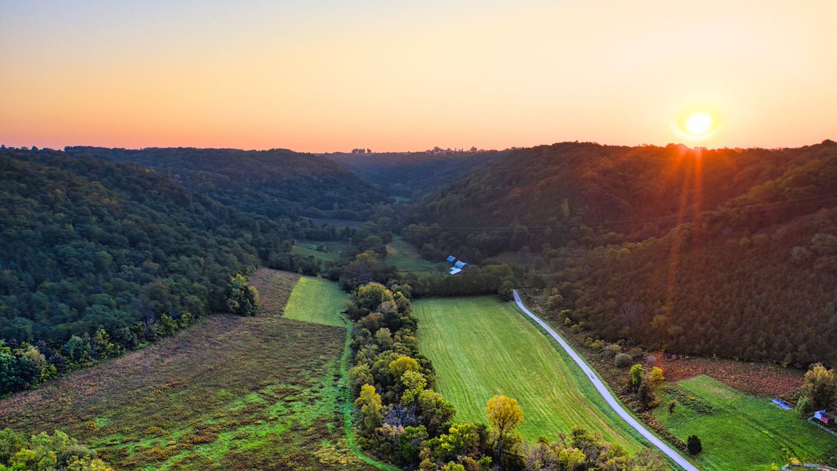 SOMDHouseHunter's tweet photo. Buying Property in a Rural Area https://t.co/268mPTFwVK https://t.co/H6l1rN7TTS