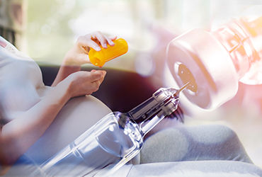 painmednews's tweet image. 🚨 New NIH-backed trial finds weekly injectable ER buprenorphine helps pregnant patients with opioid use disorder stay abstinent more safely than daily pills. Game-changer for maternal care! painmedicinenews.com/a/4TgBAA/t #OUD #AddictionResearch #MaternalHealth #NIH