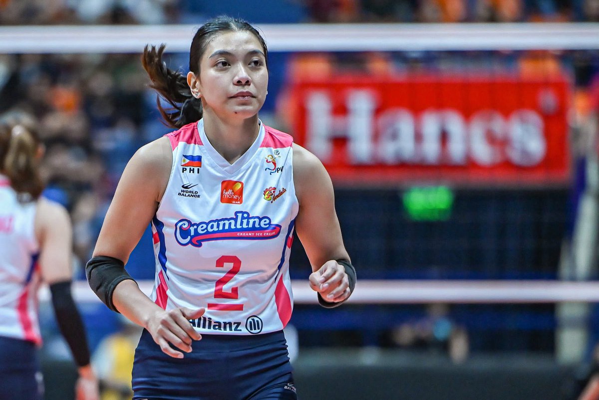 QUEEN HELLA 👸🏻 tweet media