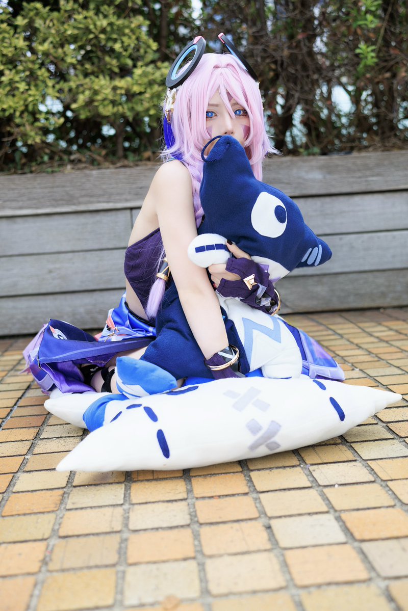 るーな tweet media