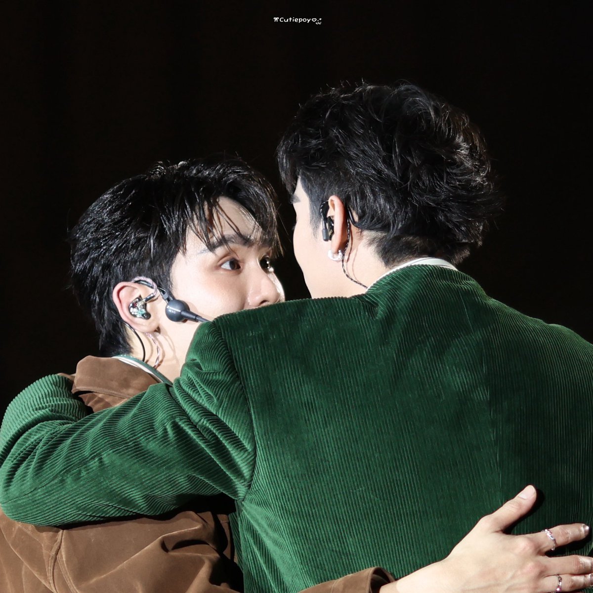 cutiepoy_'s tweet image. ตาแป๋วมาก อิจฉาหนุ่มตี๋ได้มองตาแป๋ว ๆ ของน้องบุ๊ค — 🥺🤏🏻

#ForceBookFanconD2
#fforce_ #kasibook