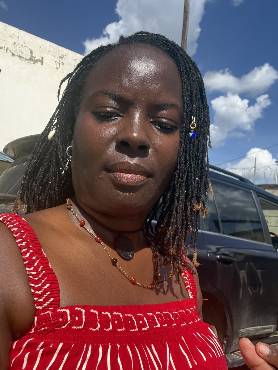 Somoina Kapeen tweet media