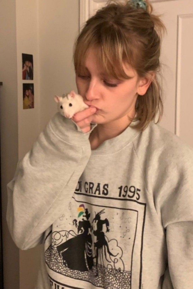 𝐀 𝐍 𝐍 𝐈 𝐄 .ᐟ (@weeplittleli0n) on Twitter photo 