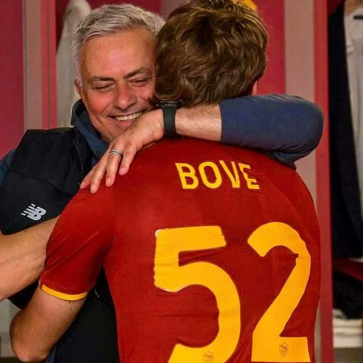 AS Roma Nostalgia tweet media