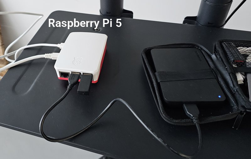 framboise314's tweet photo. #FabLabUtoPi de @villeducreusot  modélisation de pièces complexes et assemblage sous #FreeCAD  1.0. Le point fort : notre animateur Christian pilote la session sur un #RaspberryPi5 ! Preuve qu'on peut faire de la CAO performante sans PC de course. https://t.co/MqKxJR9bCy