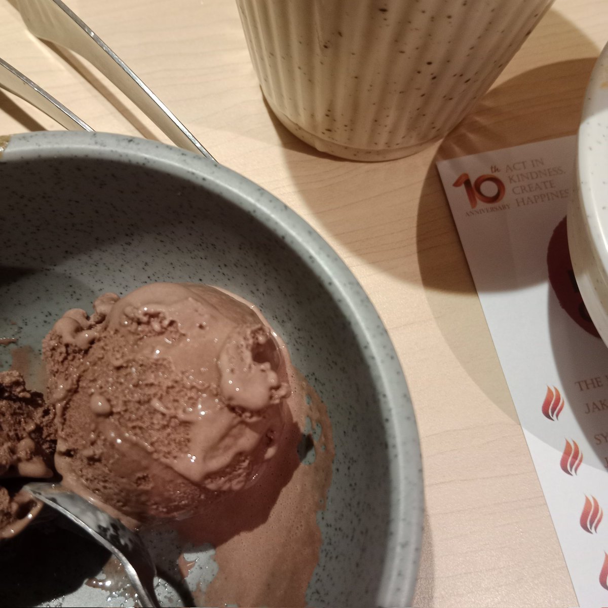 annerié tweet media