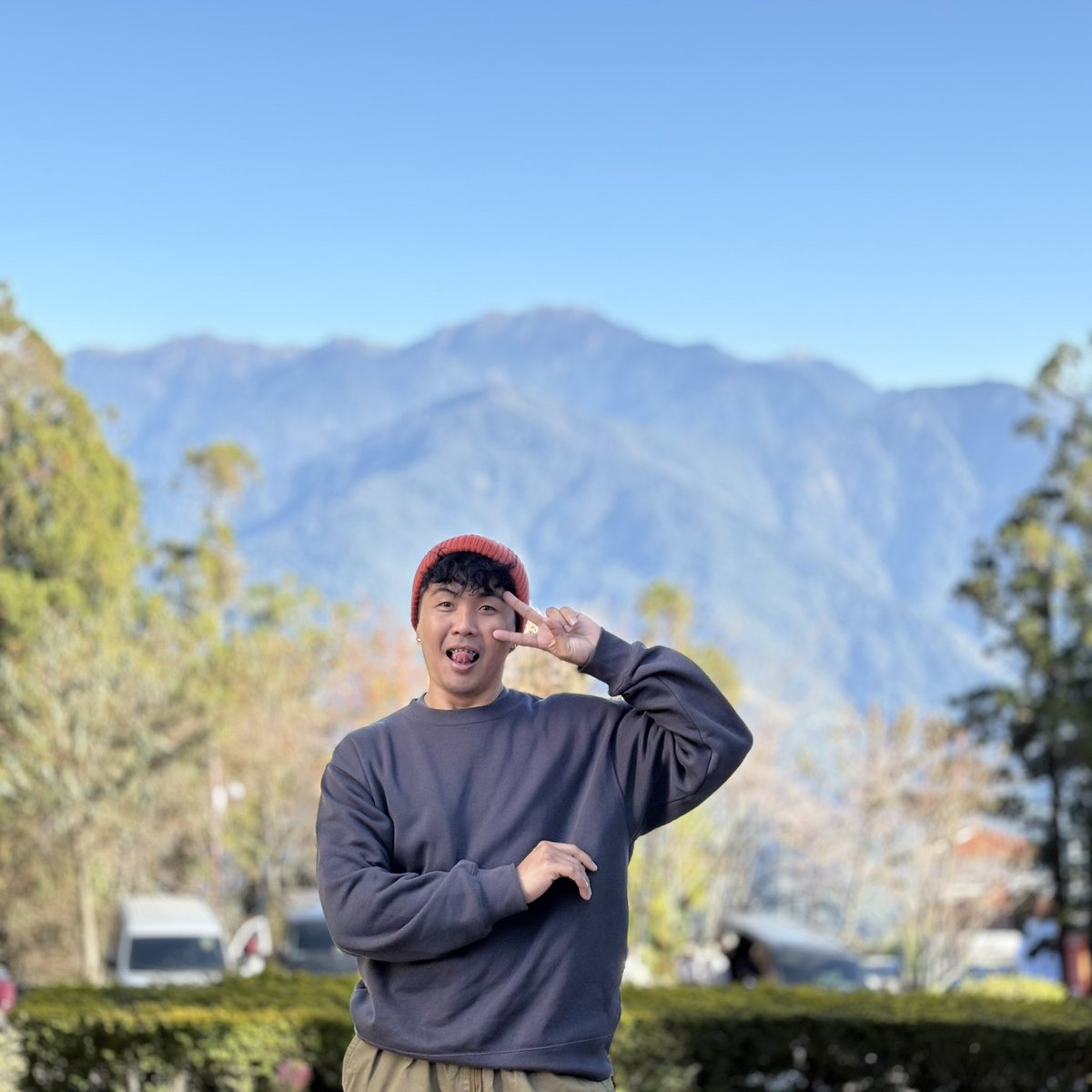 najdz14's tweet photo. old england in taiwan our second and last destination for the day 📍🏔️🤳🏼😂🧣🥶🚶🏻☁️ https://t.co/duDARR2IPl