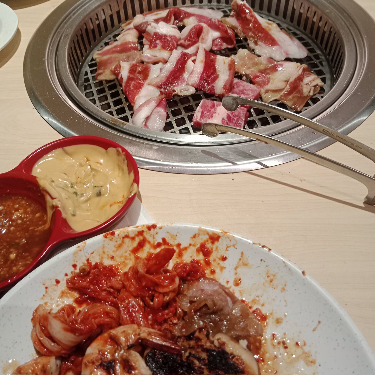 annerié tweet media