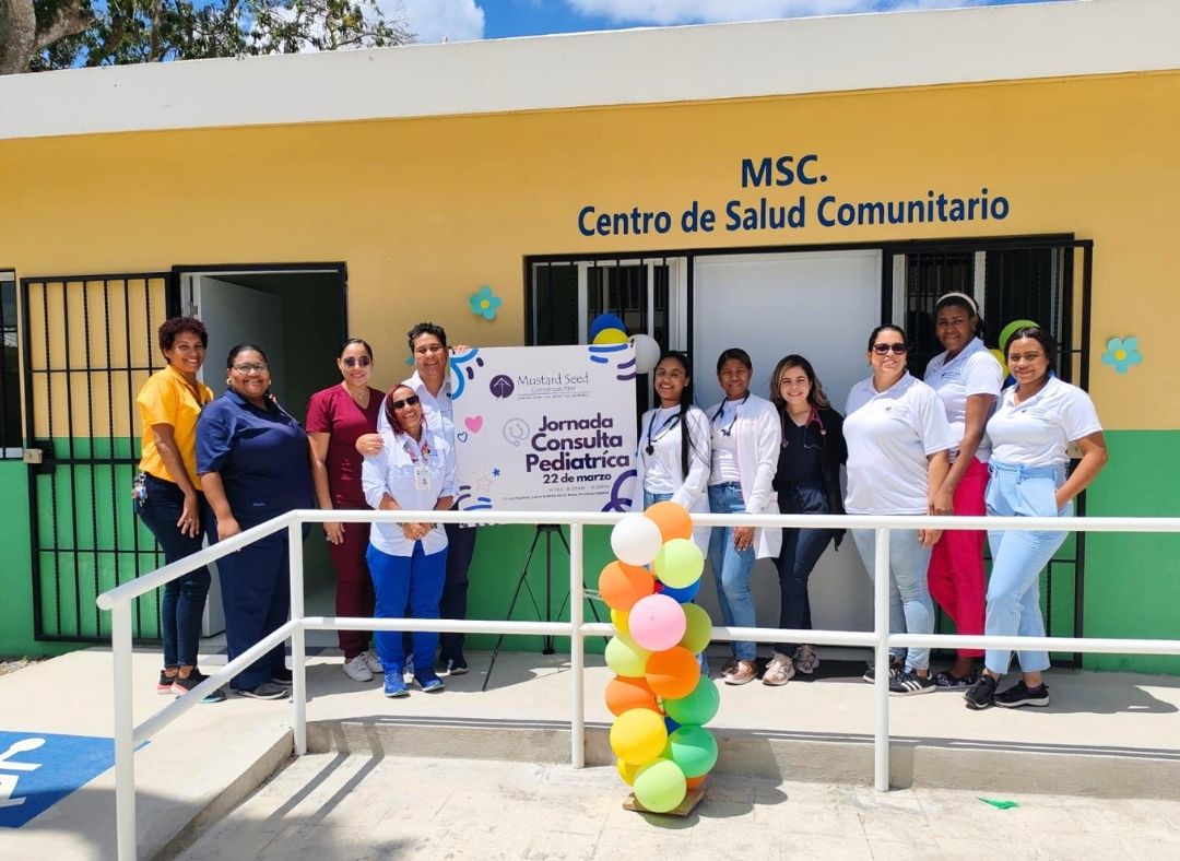 MustardSeedComm's tweet photo. Congratulations to the MSC DR team on the grand opening of Santiago's community health clinic at Hogar Niños de Dios! 🩺♥️🥼

#WorldHealthDay #MSCdominicanrepublic #MSChealth #nonprofithealthcare https://t.co/z2WQdxgvSz