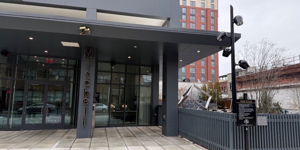 Selux Corporation tweet media