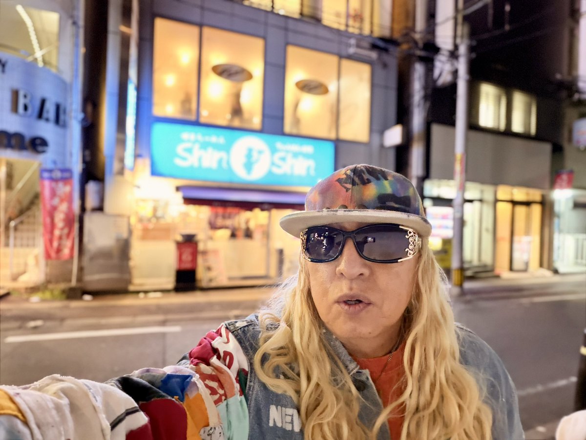 D J K O O tweet media