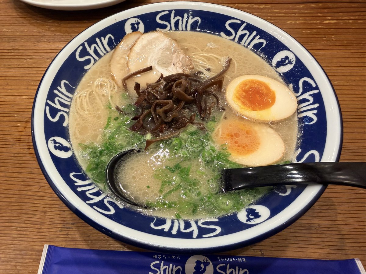 D J K O O tweet media